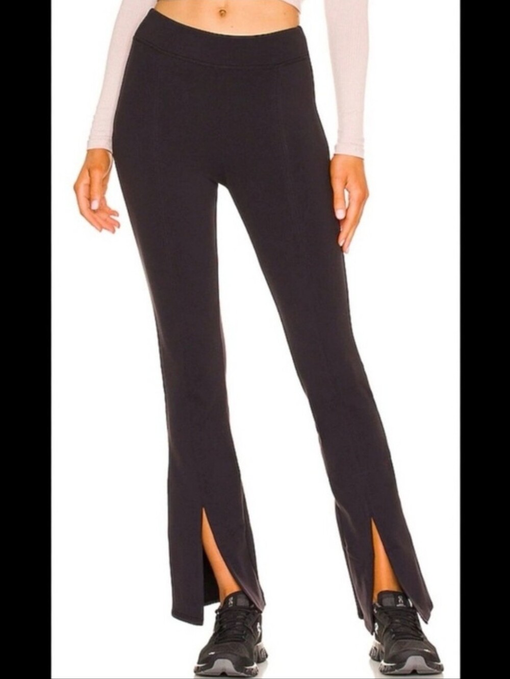 Alo 7/8 Airbrush High Waist Flutter Legging in Black